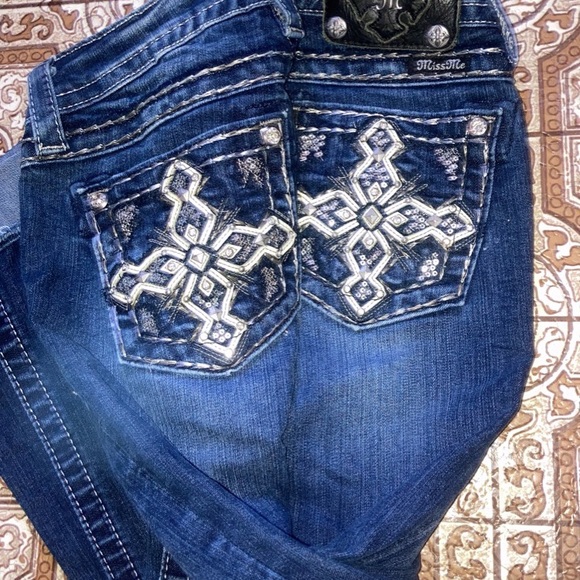 Lost weight so selling - Picture 2 of 3